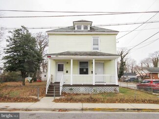 1102 Spruce St, Paulsboro, NJ 08066