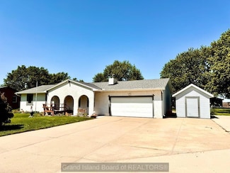 1814 Freedom Dr, Grand Island, NE 68803