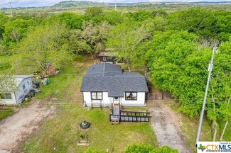 1106 Oak St, Burnet, TX 78611