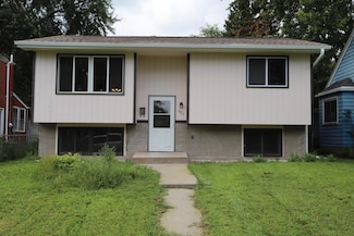 1423 Albemarle St, Saint Paul, MN 55117