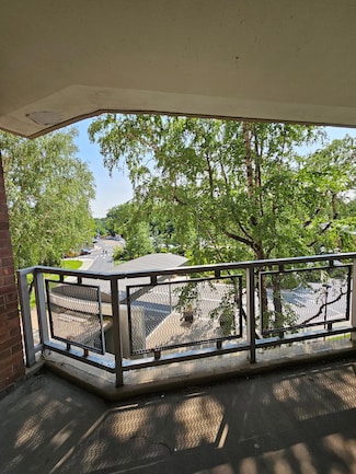 5700 Arlington Ave Unit 3R, Bronx, NY 10471