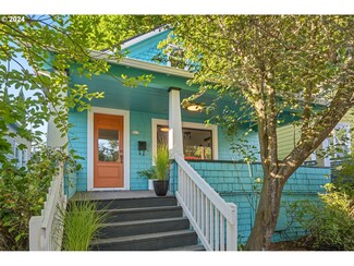317 NE Stanton St, Portland, OR 97212