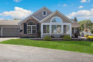 2516 Allison Cir, Valparaiso, IN 46383