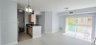 6001 SW 70th St Unit 215, South Miami, FL 33143