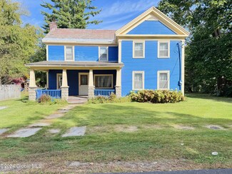 1 Madison Ave, Cambridge, NY 12816