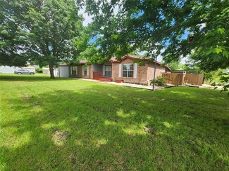 2820 Bois d Arc Rd, Seagoville, TX 75159