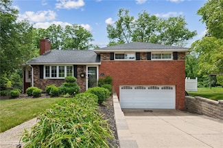 821 Somerville Dr, Pittsburgh, PA 15243