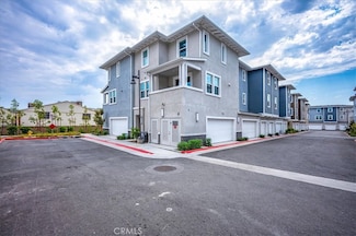 202 Farley Ln, Pomona, CA 91767