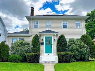 20 Stevens Rd, Cranston, RI 02910