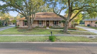 1124 Stoneleigh Dr, Baton Rouge, LA 70808