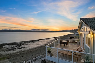 1415 Fossil Ln, Oak Harbor, WA 98277