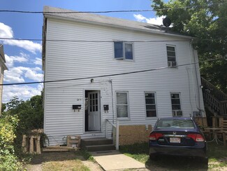 23 1/2 Sigel St, Worcester, MA 01610