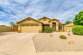 2204 S Quartz Ct, Gilbert, AZ 85295