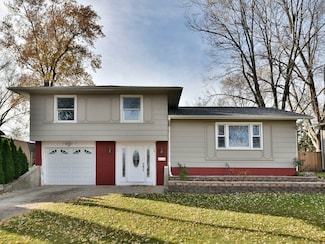 7260 Rosewood St, Hanover Park, IL 60133