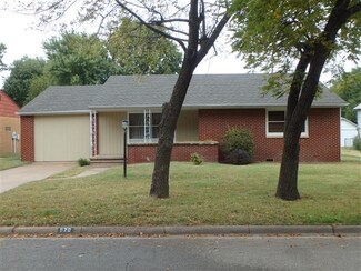 520 W 3rd Ave, Cheney, KS 67025
