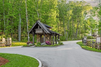 1419 Bent Hickory Rd, Signal Mountain, TN 37377
