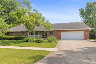 1527 62nd St, Downers Grove, IL 60516