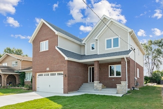 6705 W 91st Place, Oak Lawn, IL 60453