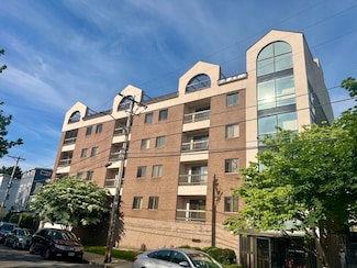 24 Corey St Unit 305, Everett, MA 02149