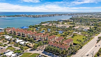 102 Harbors Way, Boynton Beach, FL 33435