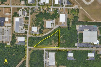 700 E Porter Rd, Norton Shores, MI 49441
