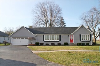 1239 Pearl St, Bowling Green, OH 43402