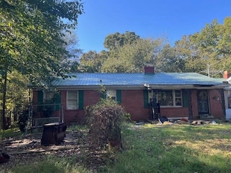 6140 Pine Top Rd, Henderson, TN 38340