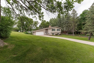 20619 Hillcrest Rd, Fergus Falls, MN 56537