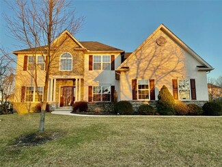 2353 Bordeaux Dr, Macungie, PA 18062