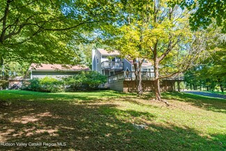 281 Battenfeld Rd, Red Hook, NY 12571