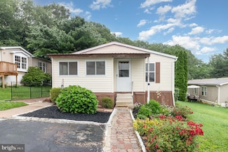 11 Tyler Dr, New Providence, PA 17560