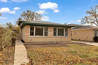 9807 Karlov Ave, Skokie, IL 60076