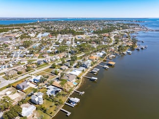 6401 N Lagoon Dr, Panama City Beach, FL 32408