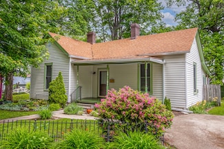 129 Walnut St, Versailles, KY 40383