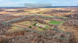 1291 Oak Grove Rd, Donnellson, IL 62019
