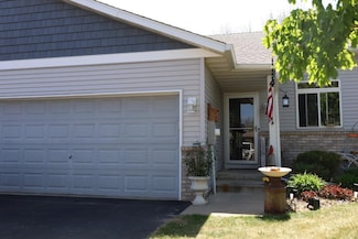 302 Pine St, Cannon Falls, MN 55009
