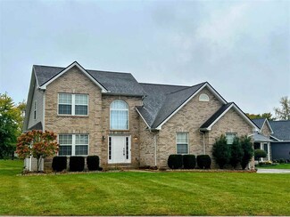 302 Cherokee Ln, Centerville, IN 47330