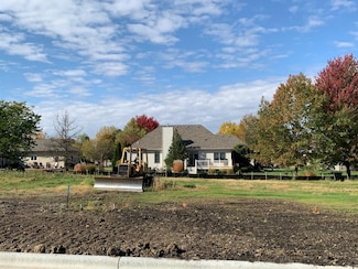 2176 NE Maple Leaf Ln, Owatonna, MN 55060