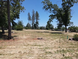 5630 Cherry Ln, Paradise, CA 95969