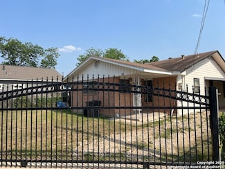 118 Goforth Dr, San Antonio, TX 78233