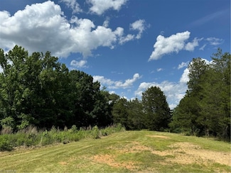 787 Bethesda Rd, Lexington, NC 27295
