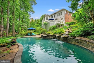 1106 Hobnail Ct, Great Falls, VA 22066