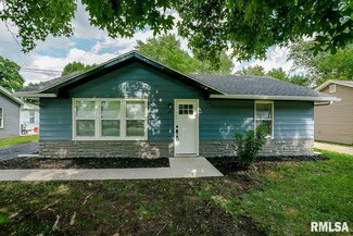 122 Massachusetts Ave, Washington, IL 61571