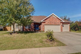 5047 Mary Todd Ln, Battlefield, MO 65619