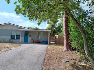 7045 Lenox Dr, New Port Richey, FL 34653