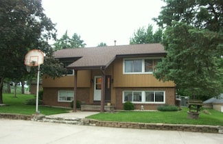 931 Jones Ave, Oglesby, IL 61348