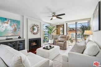 1215 N Olive Dr Unit 203, West Hollywood, CA 90069