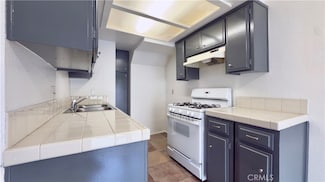 9047 Langdon Ave Unit 28, North Hills, CA 91343