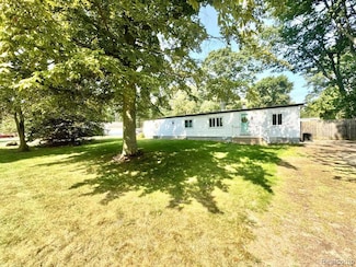 3840 Beech St, Burtchville, MI 48059
