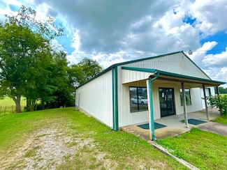 1370 S Dixie St, Horse Cave, KY 42749